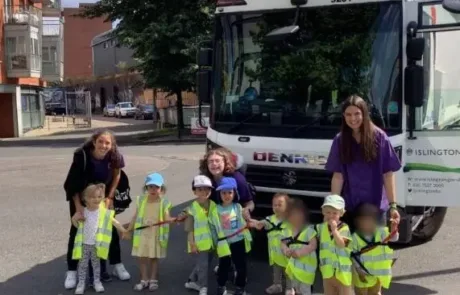 nursery children on trip to recycling centre